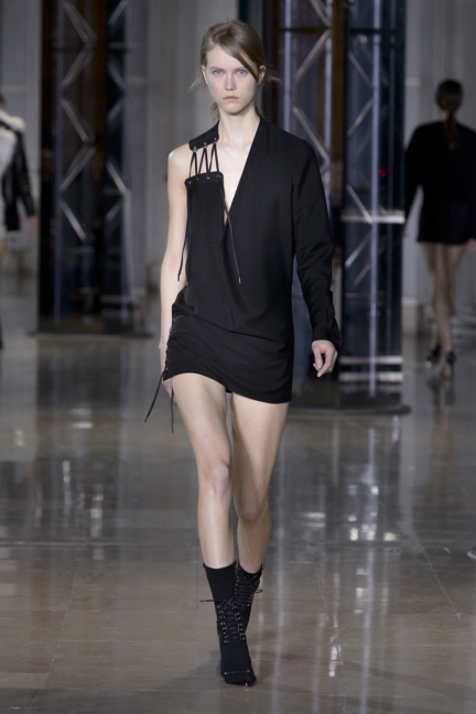 a-vaccarello_look-31_aw16_pw