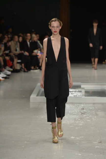 chalayan-paris-fashion-week-spring-summer-2015-60