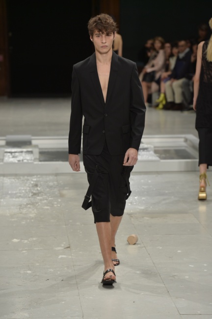 chalayan-paris-fashion-week-spring-summer-2015-61