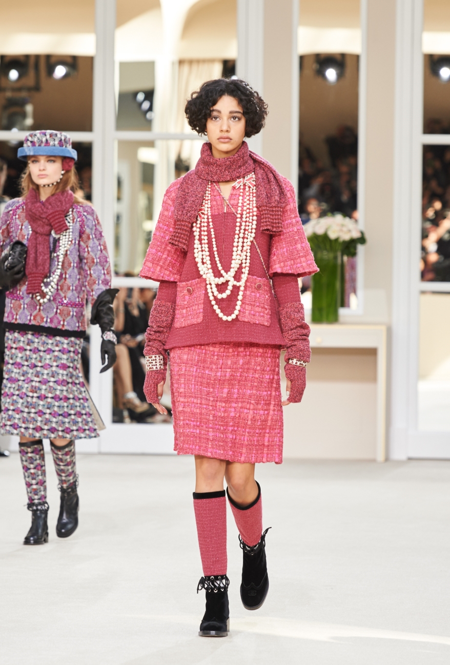 chanel-paris-fashion-week-autumn-winter-2016-runway-5