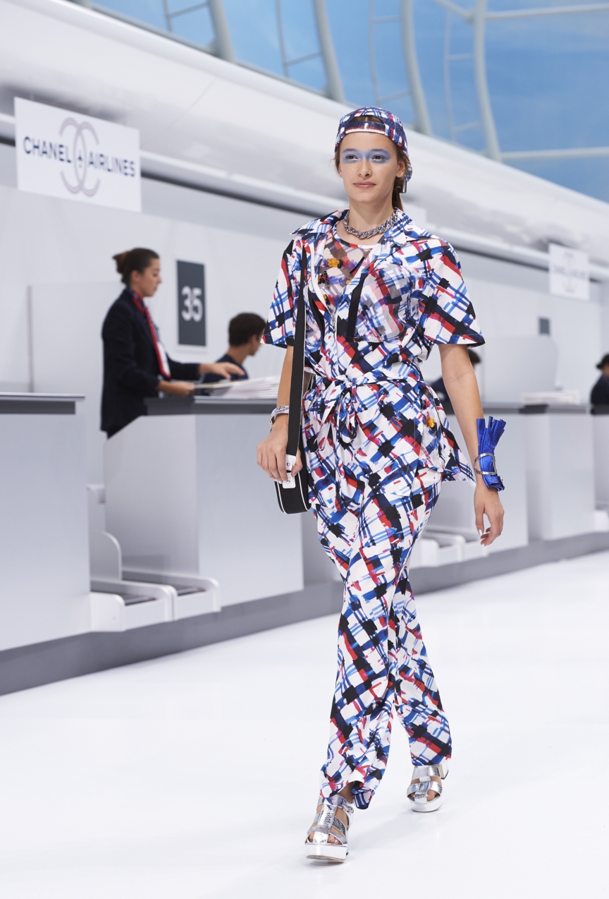 chanel-paris-fashion-week-spring-summer-2016-show-21