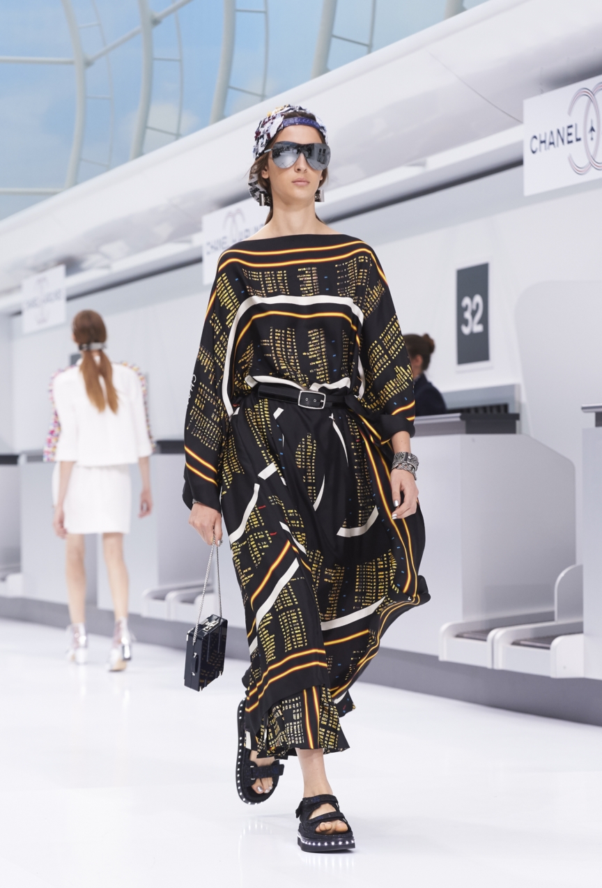 chanel-paris-fashion-week-spring-summer-2016-show-48