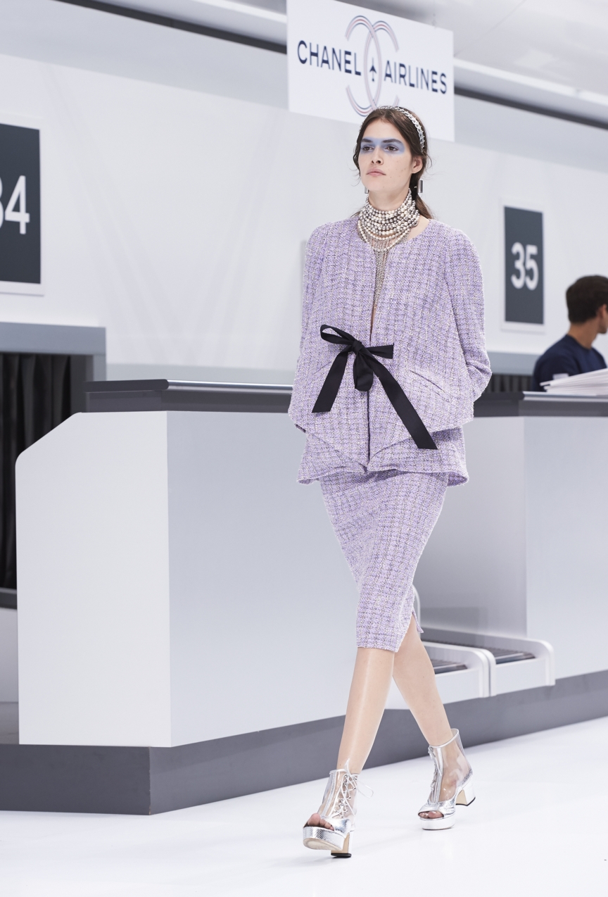 chanel-paris-fashion-week-spring-summer-2016-show-57