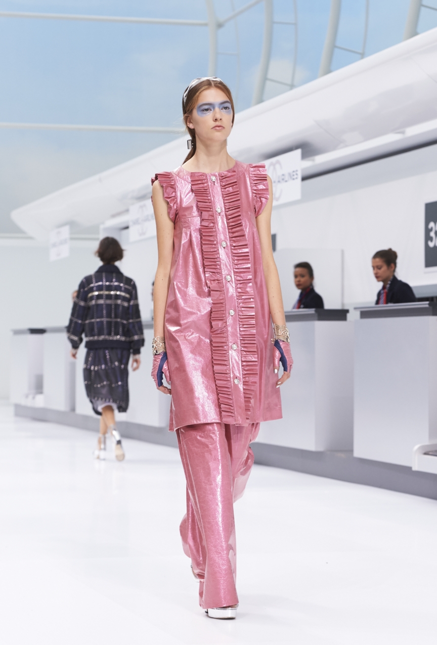 chanel-paris-fashion-week-spring-summer-2016-show-60