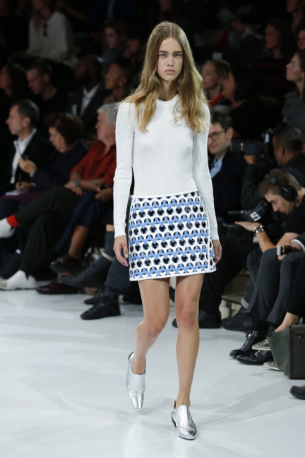 courreges-paris-fashion-week-spring-summer-2016-21