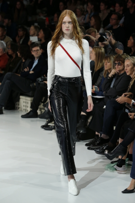 courreges-paris-fashion-week-spring-summer-2016-36