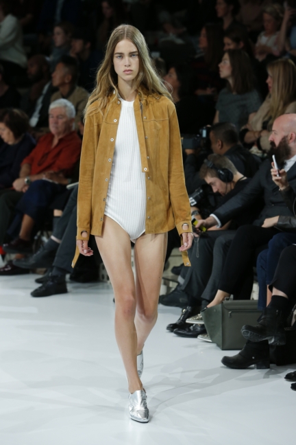 courreges-paris-fashion-week-spring-summer-2016-46