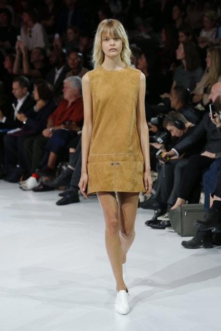 courreges-paris-fashion-week-spring-summer-2016-50