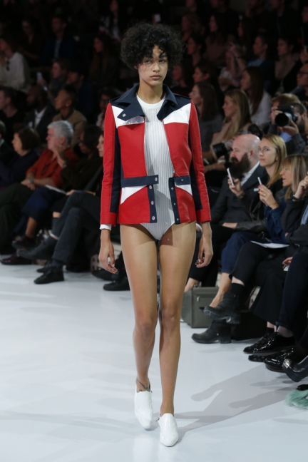 courreges-paris-fashion-week-spring-summer-2016-9