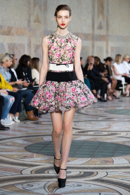 giambattista-valli-haute-couture-13-look-11