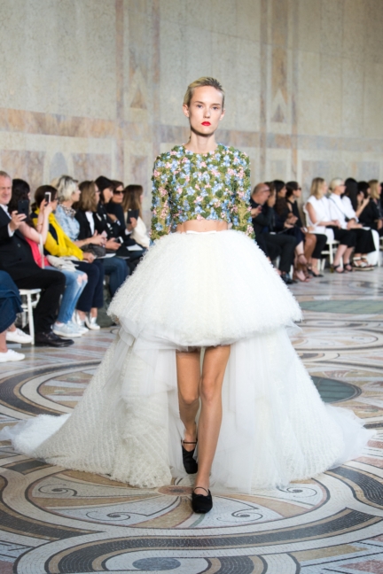 giambattista-valli-haute-couture-13-look-16