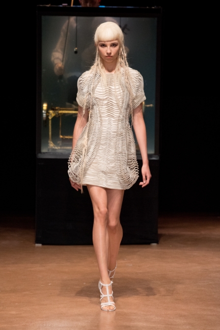 iris_van_herpen_hc17_18_look02