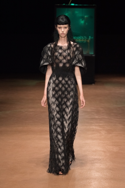 iris_van_herpen_hc17_18_look04