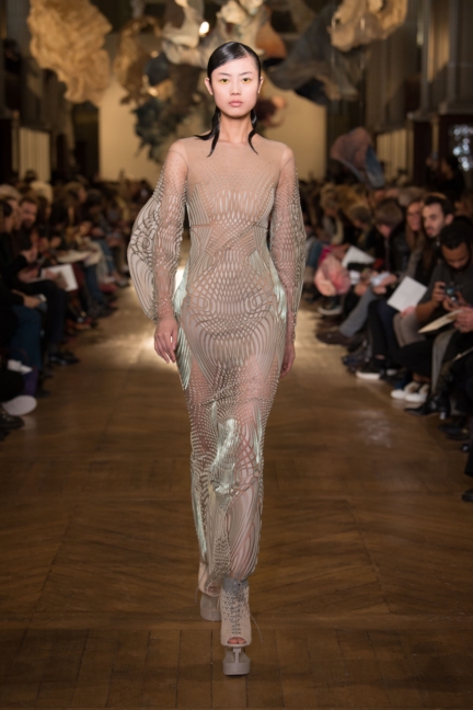 iris_van_herpen_hc_ss18_look04