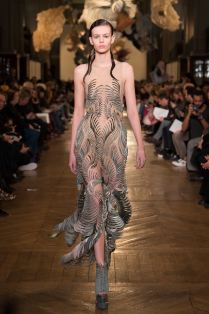 iris_van_herpen_hc_ss18_look18