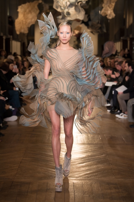 iris_van_herpen_hc_ss18_look21