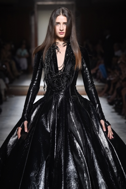 julien-fournie-haute-couture-autumn-winter-2015-208