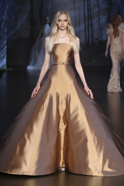 ralph-russo-aw15-look-15