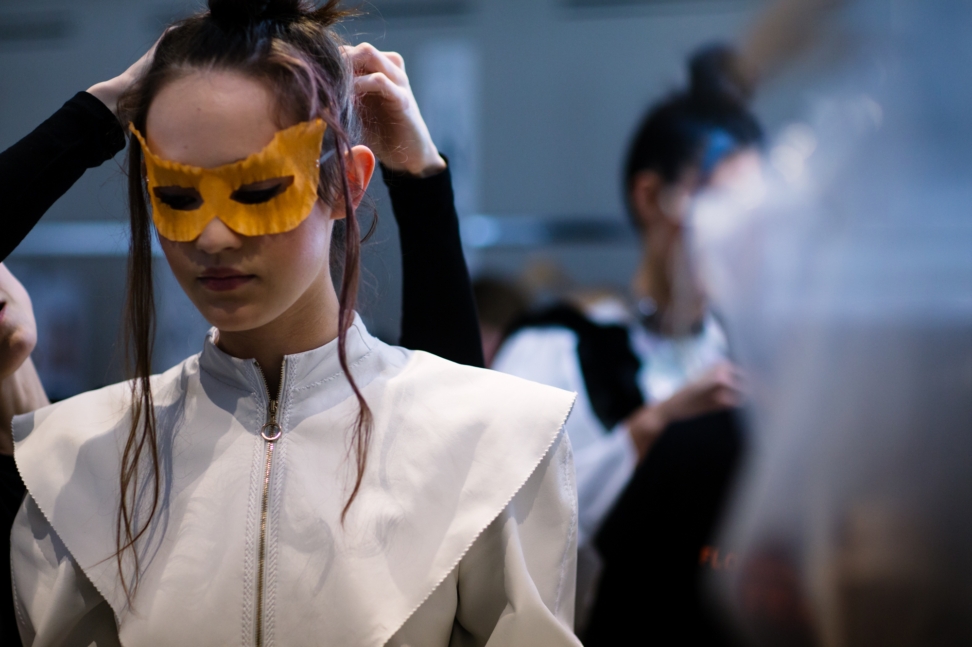 yana-davydova-backstage-ulyana-sergeenko-paris-haute-couture-fashion-week-spring-summer-2016-yd0245