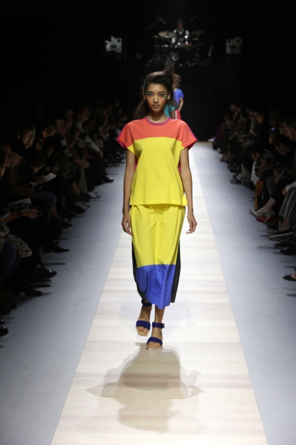 issey-miyake-paris-fashion-week-spring-summer-2016-13