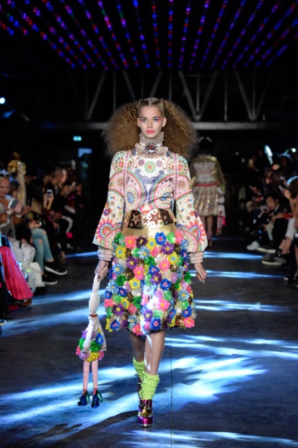 manish-arora-paris-fashion-week-spring-summer-2016-14