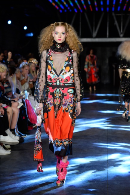 manish-arora-paris-fashion-week-spring-summer-2016-29