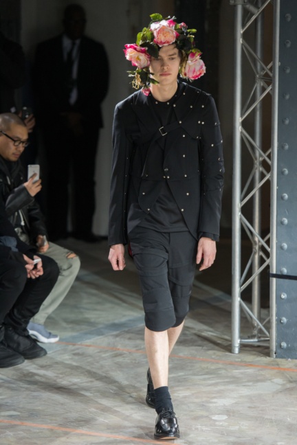 commes-des-garcons-plus-paris-mens-aw-16-33