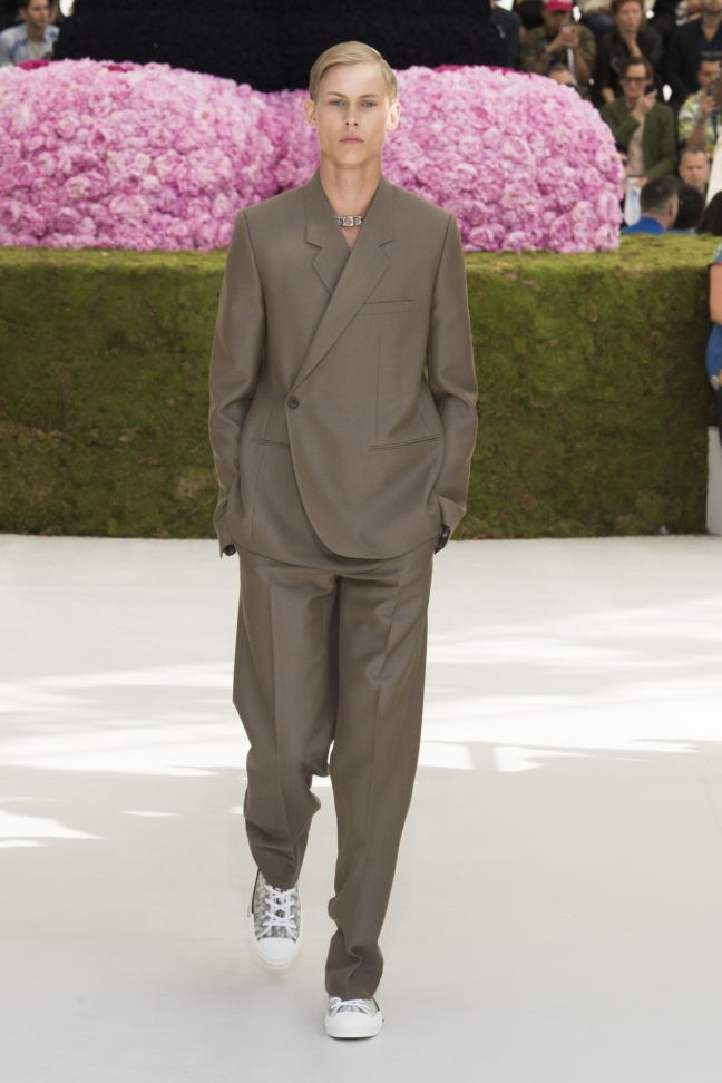 dior_men_summer-19_look-9-by-patrice-stable
