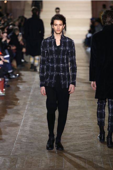 issey-miyake-men-paris-men-aw-17-37