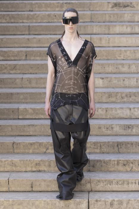 rick-owens-men-ss26-paris-look-11