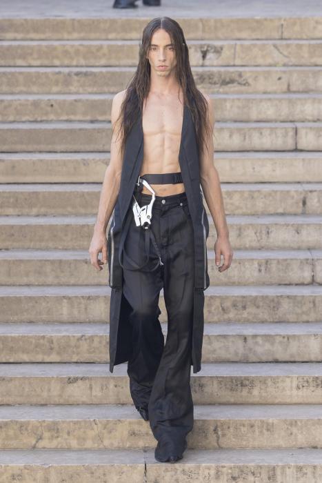 rick-owens-men-ss26-paris-look-20