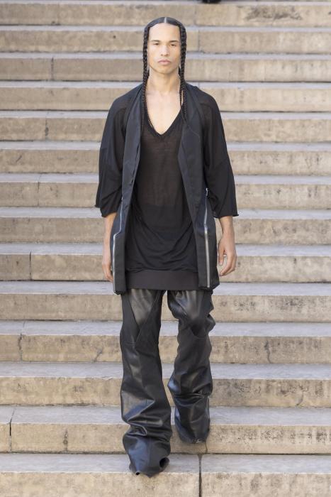 rick-owens-men-ss26-paris-look-21