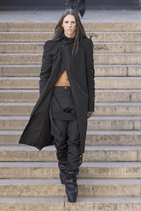 rick-owens-men-ss26-paris-look-6