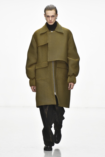 sean-suen-paris-men-aw-16-8