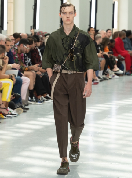 038-valentino-uomo-ss20