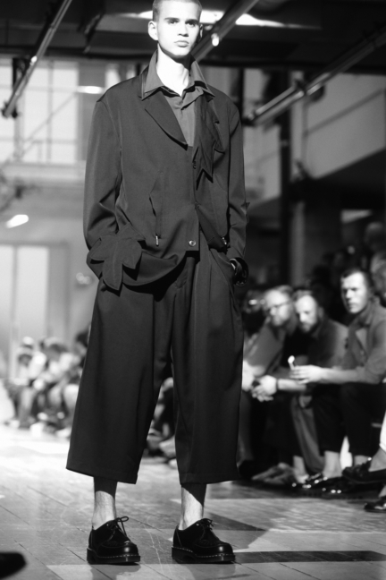 dsc_6773_yohji-yamamoto-homme-ss18-_elise-toide