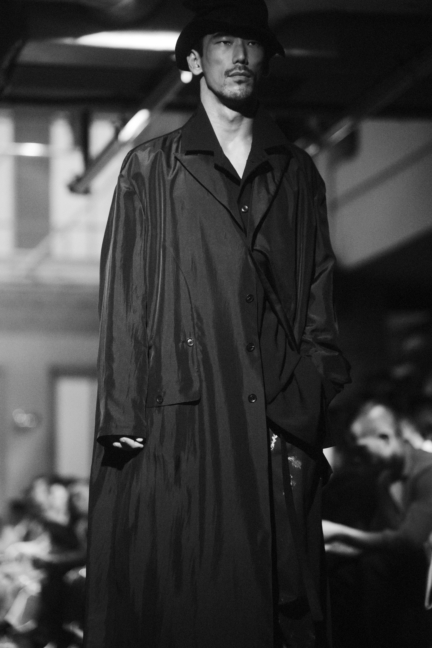 dsc_7016_yohji-yamamoto-homme-ss18-_elise-toide