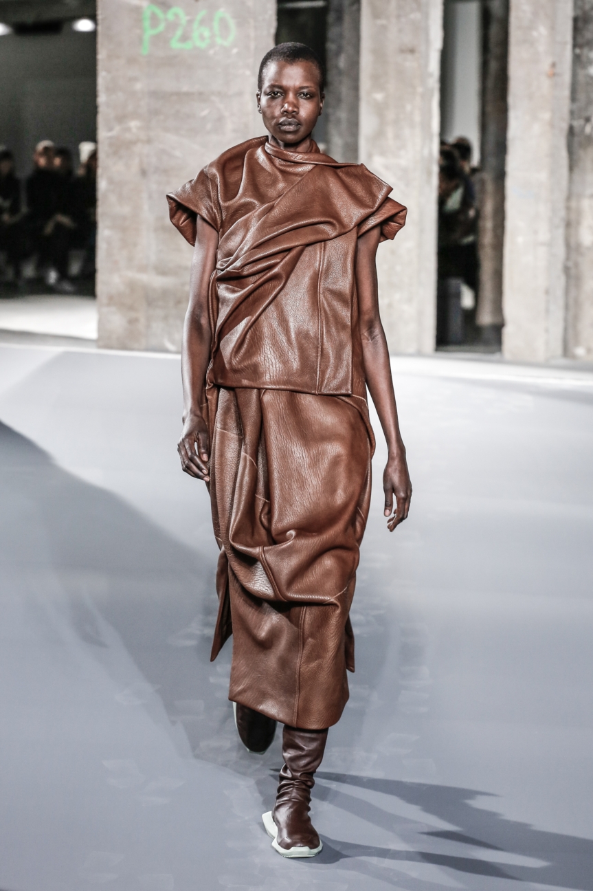 rick_owens_fallwinter2016_look_25