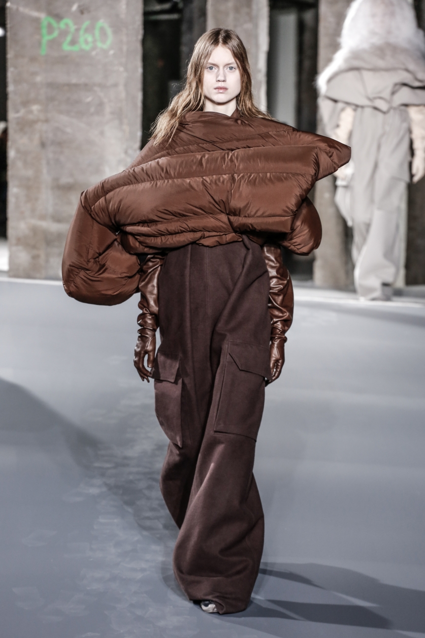 rick_owens_fallwinter2016_look_38