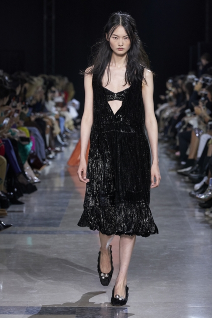 rochas-ss20-look-32