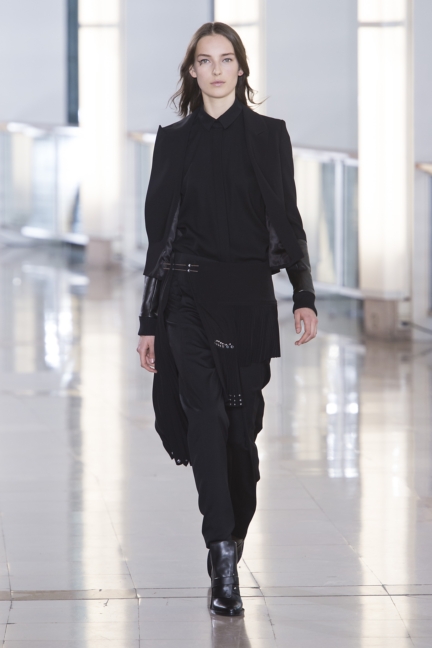 a-vaccarello_1013_aw16_pw