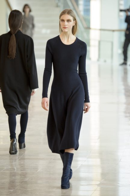 8-christophe-lemaire-paris-fashion-week-autumn-winter-2014-30