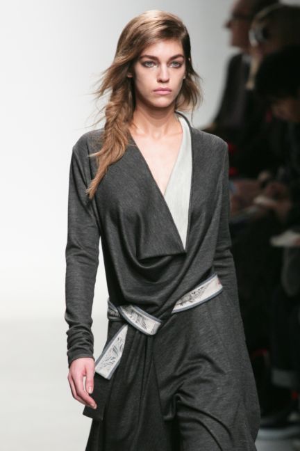 leonard-paris-paris-fashion-week-autumn-winter-2014-8