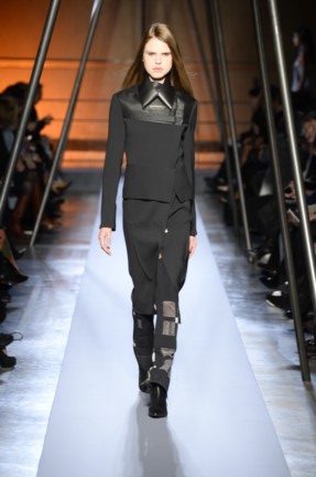 roland-mouret-paris-fashion-week-autumn-winter-2014-32