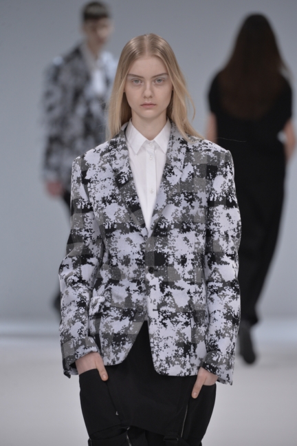 chalayan-aw15-411