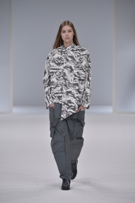 chalayan-aw15-539