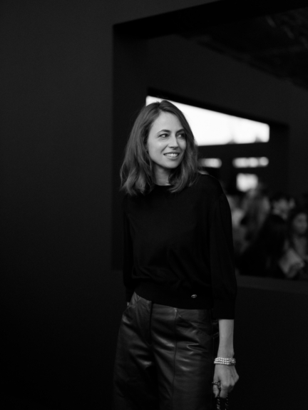 chanel_anne_berest_chanel_ready-to-wear_ss24_show_october_3rd_3-hd