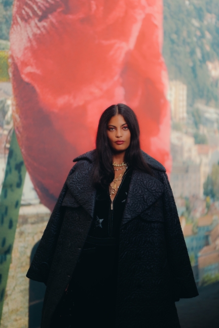 chanel_naomi_diaz_chanel_ready-to-wear_ss24_show_october_3rd_1-1-hd