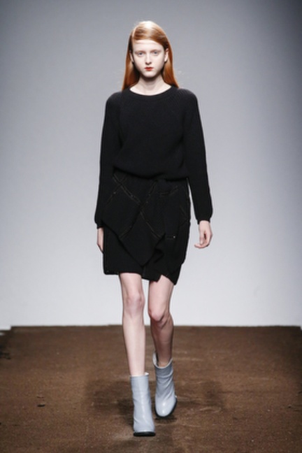 christian-wijnants-paris-fashion-week-autumn-winter-2015-looks-108