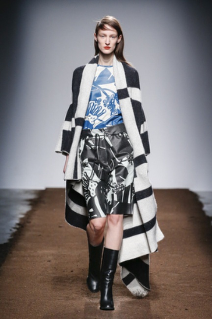 christian-wijnants-paris-fashion-week-autumn-winter-2015-looks-22